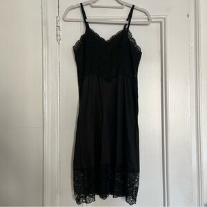 Vintage 1960s Vanity Fair black lace lingerie slip dress